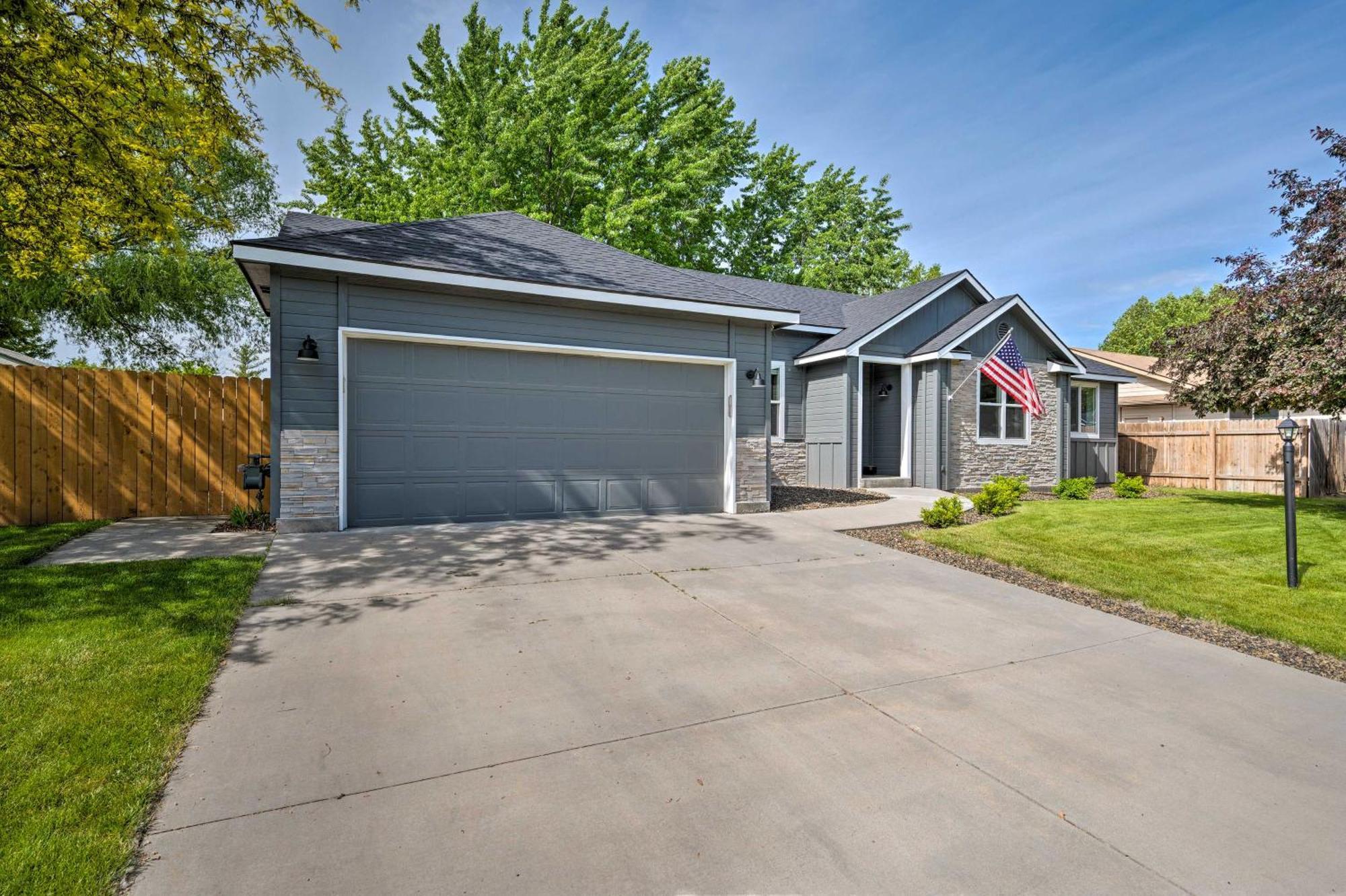 Family-Friendly Meridian Home 13 Mi To Boise エクステリア 写真